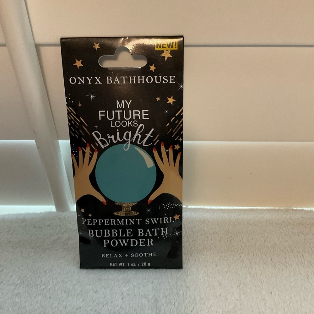 Onyx Peppermint Swirl Bubble Bath Powder - Teal Accents